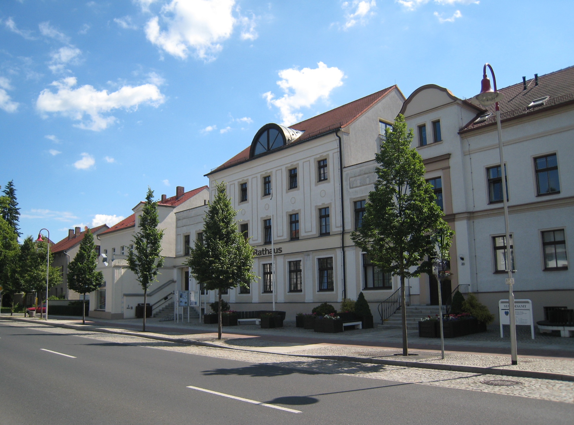 Öffnungszeiten der Stadtverwaltung Niesky - Rathaus Nieksy
